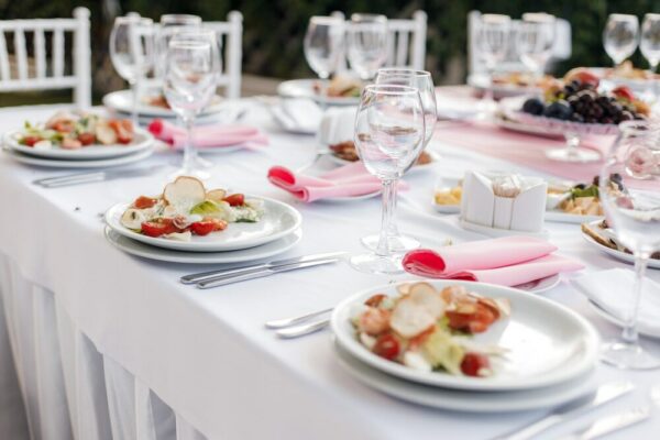 Table Hire Kent Solutions for Smooth Educational Event Setups